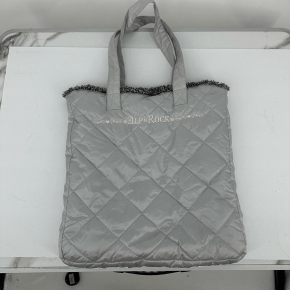 Alp n Rock Reversible Quilted Nylon Tote Grey - Picture 12 of 12